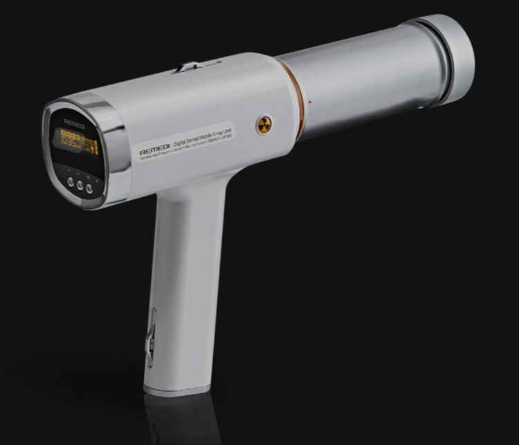 رادیوگرافی پرتابل رمدی مدل GR100